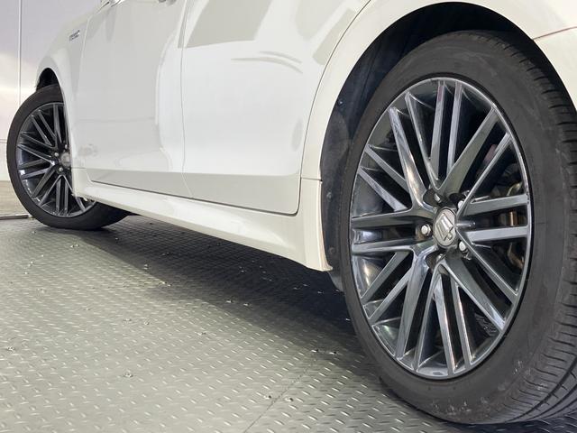 クラウンハイブリッド アスリートＳ　ブラックスタイル　純正１８インチブラックスパッタリングＡＷ・プリクラッシュセーフティー・レーダークルーズコントロール・コーナーセンサー・純正ＨＤＤナビＢｌｕｅｔｏｏｔｈオーディオ・フルセグ・Ｂカメラ・ＨＩＤオートライト（38枚目）