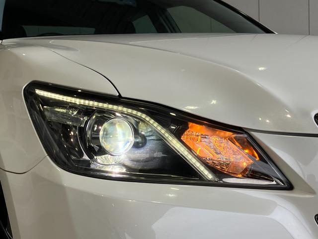 クラウンハイブリッド アスリートＳ　ブラックスタイル　純正１８インチブラックスパッタリングＡＷ・プリクラッシュセーフティー・レーダークルーズコントロール・コーナーセンサー・純正ＨＤＤナビＢｌｕｅｔｏｏｔｈオーディオ・フルセグ・Ｂカメラ・ＨＩＤオートライト（39枚目）