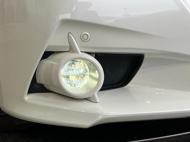 クラウンハイブリッド アスリートＳ　ブラックスタイル　純正１８インチブラックスパッタリングＡＷ・プリクラッシュセーフティー・レーダークルーズコントロール・コーナーセンサー・純正ＨＤＤナビＢｌｕｅｔｏｏｔｈオーディオ・フルセグ・Ｂカメラ・ＨＩＤオートライト（40枚目）