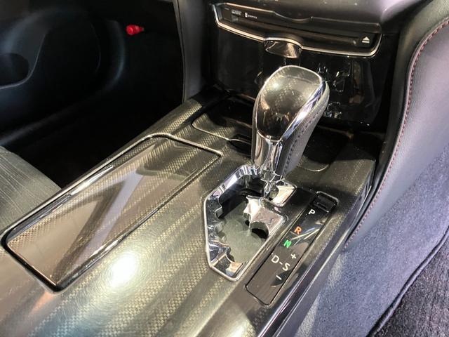 クラウンハイブリッド アスリートＳ　ブラックスタイル　純正１８インチブラックスパッタリングＡＷ・プリクラッシュセーフティー・レーダークルーズコントロール・コーナーセンサー・純正ＨＤＤナビＢｌｕｅｔｏｏｔｈオーディオ・フルセグ・Ｂカメラ・ＨＩＤオートライト（61枚目）