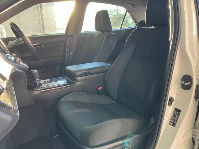 クラウンハイブリッド アスリートＳ　ブラックスタイル　純正１８インチブラックスパッタリングＡＷ・プリクラッシュセーフティー・レーダークルーズコントロール・コーナーセンサー・純正ＨＤＤナビＢｌｕｅｔｏｏｔｈオーディオ・フルセグ・Ｂカメラ・ＨＩＤオートライト（73枚目）