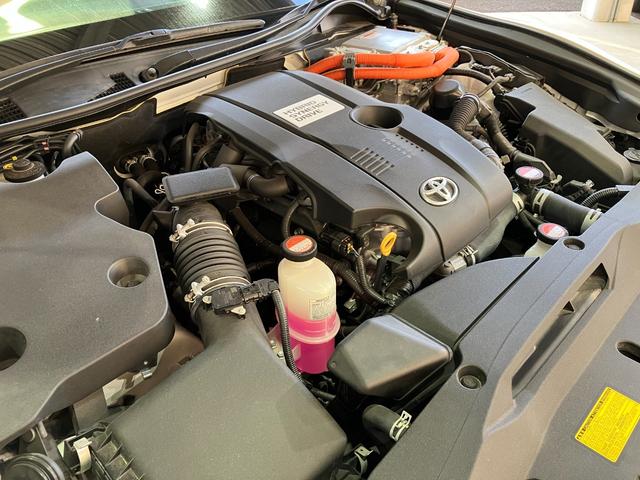 クラウンハイブリッド アスリートＳ　ブラックスタイル　純正１８インチブラックスパッタリングＡＷ・プリクラッシュセーフティー・レーダークルーズコントロール・コーナーセンサー・純正ＨＤＤナビＢｌｕｅｔｏｏｔｈオーディオ・フルセグ・Ｂカメラ・ＨＩＤオートライト（80枚目）