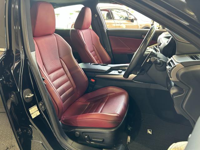 ＩＳ ＩＳ３５０　Ｆスポーツ　ＴＲＤエアロＦＳＲ・ＴＲＤマフラー・ＴＲＤリアスポイラー・サンルーフ・ブラインドスポットモニター・コーナーセンサー・レーダークルーズコントロール・レーンキープ・プリクラッシュセーフティー・赤本革シート（17枚目）