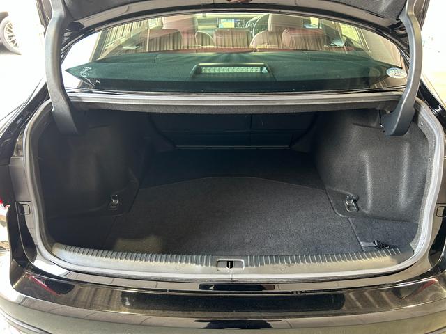 ＩＳ ＩＳ３５０　Ｆスポーツ　ＴＲＤエアロＦＳＲ・ＴＲＤマフラー・ＴＲＤリアスポイラー・サンルーフ・ブラインドスポットモニター・コーナーセンサー・レーダークルーズコントロール・レーンキープ・プリクラッシュセーフティー・赤本革シート（19枚目）