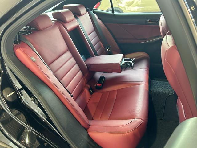 ＩＳ ＩＳ３５０　Ｆスポーツ　ＴＲＤエアロＦＳＲ・ＴＲＤマフラー・ＴＲＤリアスポイラー・サンルーフ・ブラインドスポットモニター・コーナーセンサー・レーダークルーズコントロール・レーンキープ・プリクラッシュセーフティー・赤本革シート（74枚目）