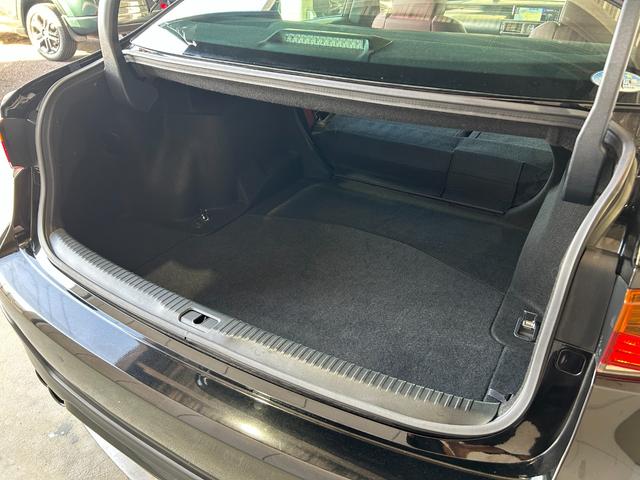 ＩＳ ＩＳ３５０　Ｆスポーツ　ＴＲＤエアロＦＳＲ・ＴＲＤマフラー・ＴＲＤリアスポイラー・サンルーフ・ブラインドスポットモニター・コーナーセンサー・レーダークルーズコントロール・レーンキープ・プリクラッシュセーフティー・赤本革シート（79枚目）