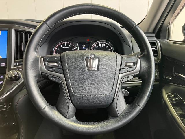 クラウン アスリートG パノラミックビューモニター・純正SDナビ・Bluetoothオーディオ・フルセグ・プリクラッシュセーフティー・レーダークルーズコントロール・コーナーセンサー・ブラインドスポットモニター・18インチAW(13枚目)