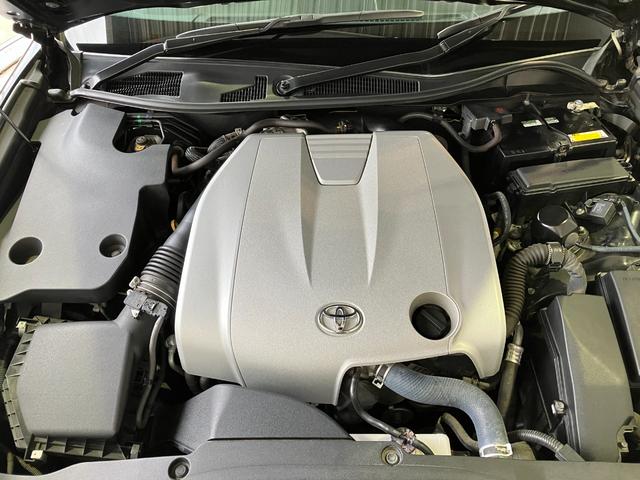 クラウン アスリートG パノラミックビューモニター・純正SDナビ・Bluetoothオーディオ・フルセグ・プリクラッシュセーフティー・レーダークルーズコントロール・コーナーセンサー・ブラインドスポットモニター・18インチAW(20枚目)