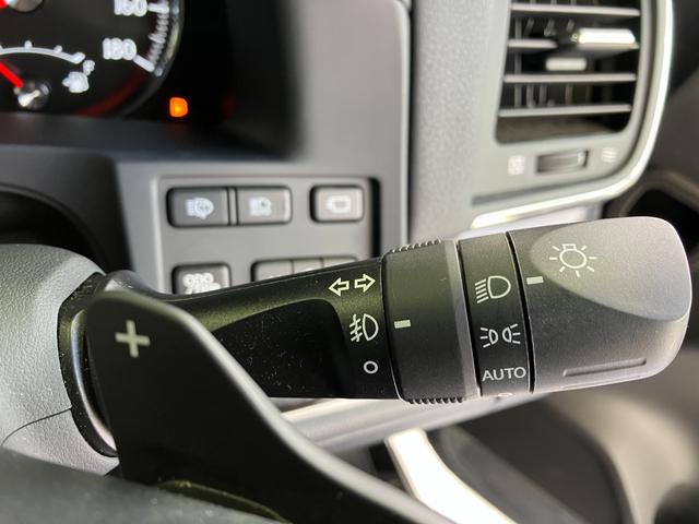 クラウン アスリートG パノラミックビューモニター・純正SDナビ・Bluetoothオーディオ・フルセグ・プリクラッシュセーフティー・レーダークルーズコントロール・コーナーセンサー・ブラインドスポットモニター・18インチAW(71枚目)