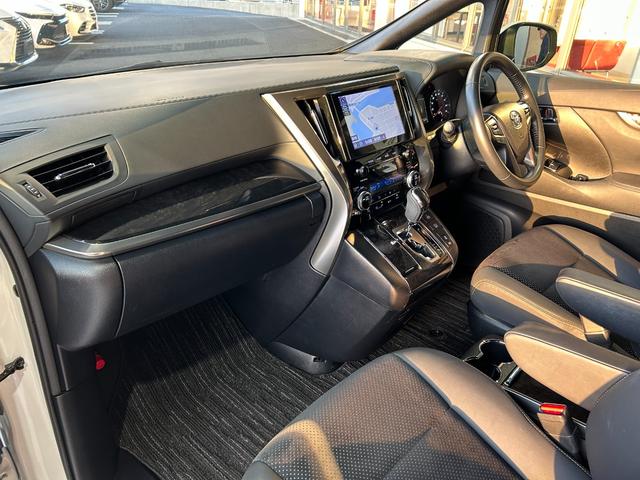 アルファード 2.5S タイプゴールドII 両側パワースライドドア・パワートランク・デジタルインナーミラー・純正ディスプレイオーディオ・Bluetoothオーディオ・フルセグ・ナビ・Bカメラ・フリップダウンモニター・DVDプレーヤー・ドラレコ(75枚目)