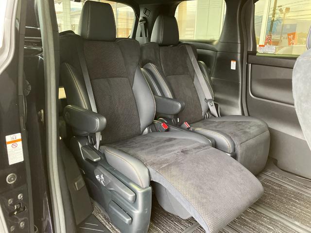 アルファード ２．５Ｓ　タイプゴールド　両側パワースライド・メーカーディスプレイオーディオ・フリップダウンモニター・Ｂｌｕｅｔｏｏｔｈオーディオ・フルセグ・Ｂカメラ・プリクラッシュセーフティー・レーダークルーズコントロール・パワートランク・（18枚目）