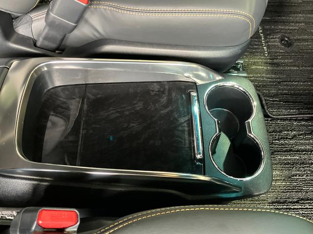 アルファード ２．５Ｓ　タイプゴールド　両側パワースライド・メーカーディスプレイオーディオ・フリップダウンモニター・Ｂｌｕｅｔｏｏｔｈオーディオ・フルセグ・Ｂカメラ・プリクラッシュセーフティー・レーダークルーズコントロール・パワートランク・（64枚目）