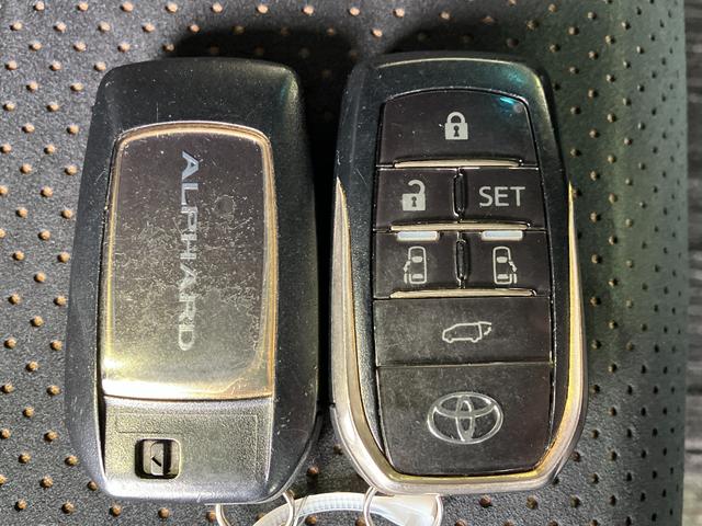 アルファード ２．５Ｓ　タイプゴールド　両側パワースライド・メーカーディスプレイオーディオ・フリップダウンモニター・Ｂｌｕｅｔｏｏｔｈオーディオ・フルセグ・Ｂカメラ・プリクラッシュセーフティー・レーダークルーズコントロール・パワートランク・（65枚目）