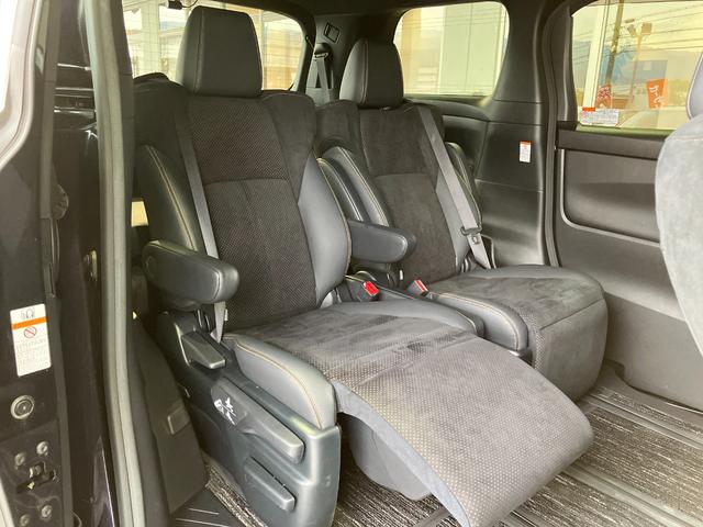 アルファード ２．５Ｓ　タイプゴールド　両側パワースライド・メーカーディスプレイオーディオ・フリップダウンモニター・Ｂｌｕｅｔｏｏｔｈオーディオ・フルセグ・Ｂカメラ・プリクラッシュセーフティー・レーダークルーズコントロール・パワートランク・（71枚目）