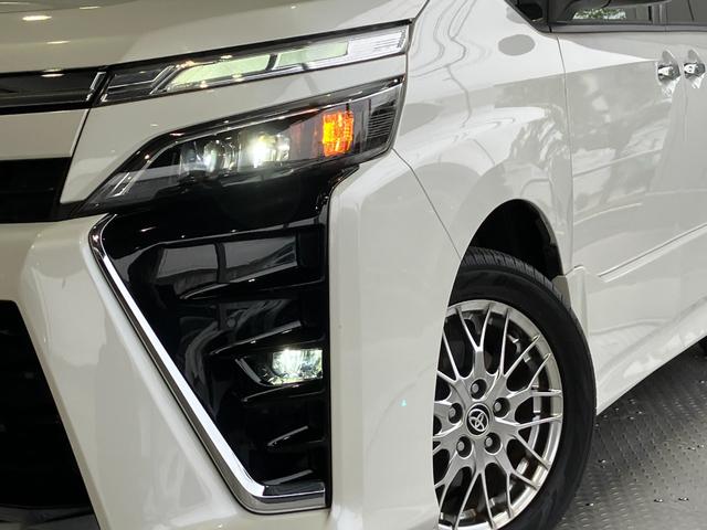 ヴォクシー ハイブリッドＺＳ　煌ＩＩＩ　純正１０インチＳＤナビ・Ｂｌｕｅｔｏｏｔｈオーディオ・フルセグ・Ｂカメラ・両側パワースライドドア・プリクラッシュセーフティー・レーンキープ・クルーズコントロール・２．０ＥＴＣ・ＵＳＢ端子・オートミラー（4枚目）