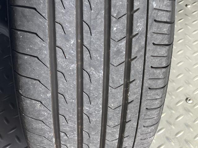 ヴォクシー ハイブリッドＺＳ　煌ＩＩＩ　純正１０インチＳＤナビ・Ｂｌｕｅｔｏｏｔｈオーディオ・フルセグ・Ｂカメラ・両側パワースライドドア・プリクラッシュセーフティー・レーンキープ・クルーズコントロール・２．０ＥＴＣ・ＵＳＢ端子・オートミラー（42枚目）