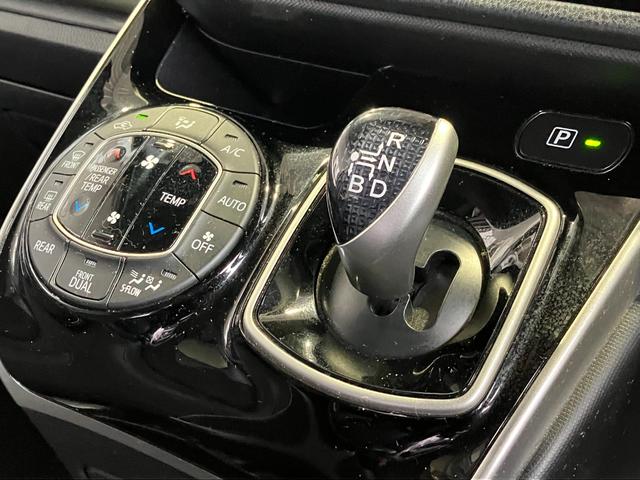 ヴォクシー ハイブリッドＺＳ　煌ＩＩＩ　純正１０インチＳＤナビ・Ｂｌｕｅｔｏｏｔｈオーディオ・フルセグ・Ｂカメラ・両側パワースライドドア・プリクラッシュセーフティー・レーンキープ・クルーズコントロール・２．０ＥＴＣ・ＵＳＢ端子・オートミラー（65枚目）