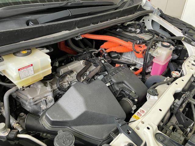 ヴォクシー ハイブリッドＺＳ　煌ＩＩＩ　純正１０インチＳＤナビ・Ｂｌｕｅｔｏｏｔｈオーディオ・フルセグ・Ｂカメラ・両側パワースライドドア・プリクラッシュセーフティー・レーンキープ・クルーズコントロール・２．０ＥＴＣ・ＵＳＢ端子・オートミラー（80枚目）