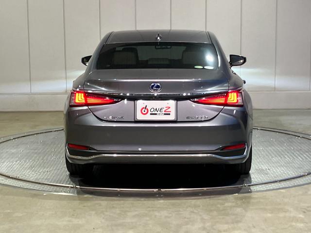 ＥＳ ＥＳ３００ｈ　バージョンＬ　マークレビンソン・純正ＳＤナビ・フルセグ・Ｂｌｕｅｔｏｏｔｈオーディオ・パノラミックビューモニター・デジタルインナーミラー・パワートランク・ドラレコ・サンルーフ・ベージュ本革シート・エアーシート・（32枚目）