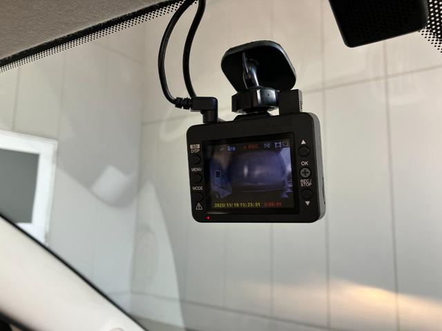 500 ツインエア ポップ 純正ディスプレイオーディオ・USB・純正14インチAW・フロント・リアドラレコ・ETC・MTモード・キーレス・ターボエンジン・ディーラー車・右ハンドル(10枚目)