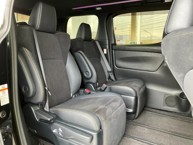 アルファード ２．５Ｓ　タイプゴールドＩＩ　Ｗサンルーフ・両側パワースライドドア・プリクラッシュセーフティー・レーダークルーズコントロール・レーンキープ・純正ディスプレイオーディオ・Ｂｌｕｅｔｏｏｔｈオーディオ・フルセグ・Ｂカメラ・ドラレコＦＲ（70枚目）