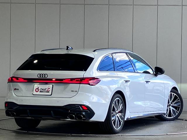 Ｓ５アバント ベースグレード　ライティング　パッケージ・ラグジュアリーパッケージ　Ｓ　ファインナッパレザー・ダーク　Ａｕｄｉ　ｒｉｎｇｓ　＆　ブラックスタイリングパッケージ・ファインナッパレザー・カラードブレーキキャリパー　レッド（30枚目）