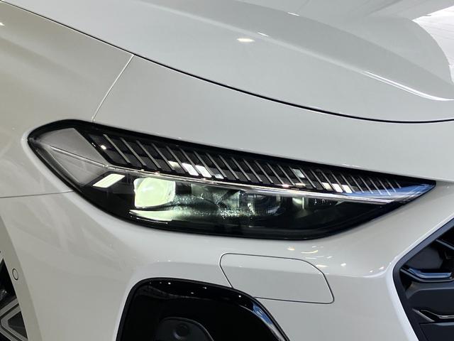 Ｓ５アバント ベースグレード　ライティング　パッケージ・ラグジュアリーパッケージ　Ｓ　ファインナッパレザー・ダーク　Ａｕｄｉ　ｒｉｎｇｓ　＆　ブラックスタイリングパッケージ・ファインナッパレザー・カラードブレーキキャリパー　レッド（37枚目）