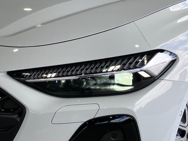 Ｓ５アバント ベースグレード　ライティング　パッケージ・ラグジュアリーパッケージ　Ｓ　ファインナッパレザー・ダーク　Ａｕｄｉ　ｒｉｎｇｓ　＆　ブラックスタイリングパッケージ・ファインナッパレザー・カラードブレーキキャリパー　レッド（38枚目）