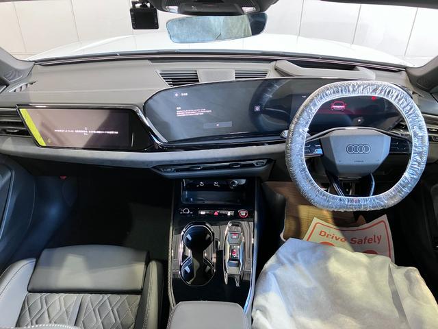 Ｓ５アバント ベースグレード　ライティング　パッケージ・ラグジュアリーパッケージ　Ｓ　ファインナッパレザー・ダーク　Ａｕｄｉ　ｒｉｎｇｓ　＆　ブラックスタイリングパッケージ・ファインナッパレザー・カラードブレーキキャリパー　レッド（49枚目）