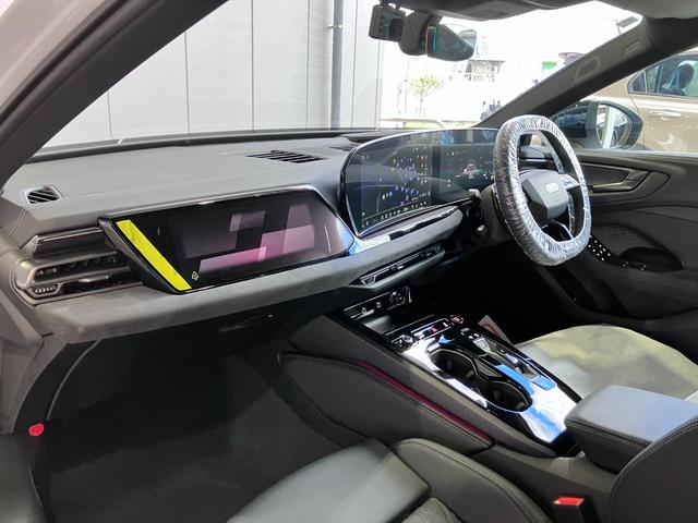 Ｓ５アバント ベースグレード　ライティング　パッケージ・ラグジュアリーパッケージ　Ｓ　ファインナッパレザー・ダーク　Ａｕｄｉ　ｒｉｎｇｓ　＆　ブラックスタイリングパッケージ・ファインナッパレザー・カラードブレーキキャリパー　レッド（75枚目）