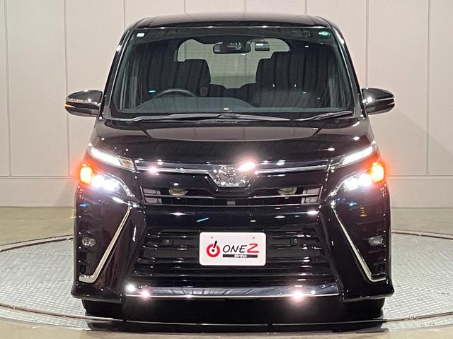 ヴォクシー ＺＳ　煌ＩＩ　アルパイン１１インチＳＤナビ・Ｂｌｕｅｔｏｏｔｈオーディオ・フルセグ・Ｂカメラ・フリップダウンモニター・ドラレコ前後・プリクラッシュセーフティー・クルーズコントロール・コーナーセンサー・ＵＳＢ端子・（29枚目）