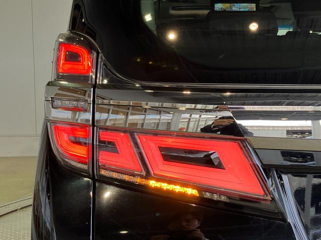 ヴェルファイア ２．５Ｚ　Ｇエディション　モデリスタエアロＦＳＲ・モデリスタマフラー・純正１０インチＳＤナビ・フルセグ・Ｂｌｕｅｔｏｏｔｈオーディオ・Ｂカメラ・フリップダウンモニター・ブラインドスポットモニター・Ｗサンルーフ・両側電動ドア・（39枚目）