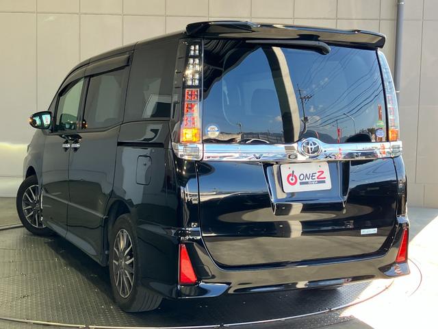 ヴォクシー ＺＳ　煌ＩＩ　両側パワースライドドア・純正９インチＳＤナビ・Ｂｌｕｅｔｏｏｔｈオーディオ・フルセグ・Ｂカメラ・ＨＤＭＩ端子・ＥＴＣ・プリクラッシュセーフティー・レーンキープ・ＬＥＤオートライト・ドラレコ・ＭＴモード（33枚目）