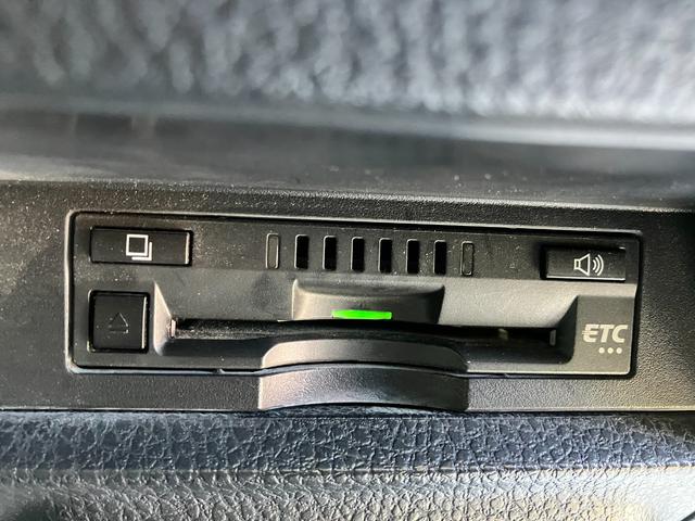 ヴォクシー ＺＳ　煌ＩＩ　両側パワースライドドア・純正９インチＳＤナビ・Ｂｌｕｅｔｏｏｔｈオーディオ・フルセグ・Ｂカメラ・ＨＤＭＩ端子・ＥＴＣ・プリクラッシュセーフティー・レーンキープ・ＬＥＤオートライト・ドラレコ・ＭＴモード（55枚目）