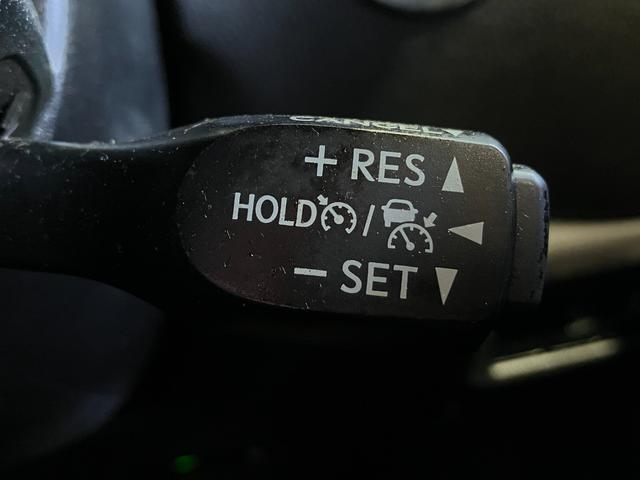 C-HR G モデリスタエアロFSR・純正9インチSDナビ・フルセグ・Bluetoothオーディオ・Bカメラ・シートヒーター・プリクラッシュセーフティー・レーダークルーズコントロール・ブラインドスポットモニター・(14枚目)