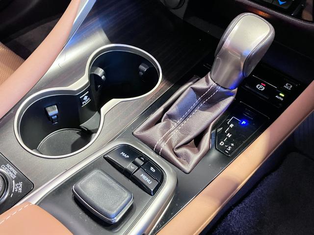 ＲＸ ＲＸ４５０ｈ　バージョンＬ　サンルーフ・パノラミックビューモニター・純正ＳＤナビ・Ｂｌｕｅｔｏｏｔｈオーディオ・フルセグ・ブラウン本革シート・エアーシート・シートヒーター・シートメモリー・２０インチＡＷ・ブラインドスポットＭ・（59枚目）