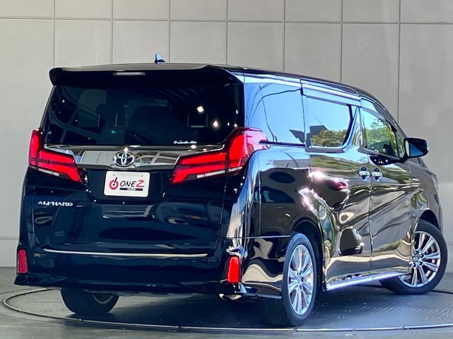 アルファード ２．５Ｓ　タイプゴールド　Ｗサンルーフ・純正フリップダウンモニター・ディスプレイオーディオ・Ｂｌｕｅｔｏｏｔｈオーディオ・フルセグ・ナビ・Ｂカメラ・ＤＶＤプレーヤー・両側パワースライドドア・パワートランク・２．０ＥＴＣ・ＵＳＢ（3枚目）