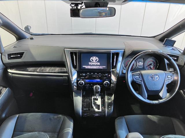 アルファード ２．５Ｓ　タイプゴールド　Ｗサンルーフ・純正フリップダウンモニター・ディスプレイオーディオ・Ｂｌｕｅｔｏｏｔｈオーディオ・フルセグ・ナビ・Ｂカメラ・ＤＶＤプレーヤー・両側パワースライドドア・パワートランク・２．０ＥＴＣ・ＵＳＢ（8枚目）