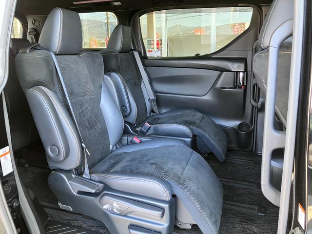 アルファード ２．５Ｓ　タイプゴールド　Ｗサンルーフ・純正フリップダウンモニター・ディスプレイオーディオ・Ｂｌｕｅｔｏｏｔｈオーディオ・フルセグ・ナビ・Ｂカメラ・ＤＶＤプレーヤー・両側パワースライドドア・パワートランク・２．０ＥＴＣ・ＵＳＢ（17枚目）