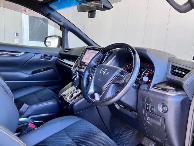 アルファード ２．５Ｓ　タイプゴールド　Ｗサンルーフ・純正フリップダウンモニター・ディスプレイオーディオ・Ｂｌｕｅｔｏｏｔｈオーディオ・フルセグ・ナビ・Ｂカメラ・ＤＶＤプレーヤー・両側パワースライドドア・パワートランク・２．０ＥＴＣ・ＵＳＢ（64枚目）