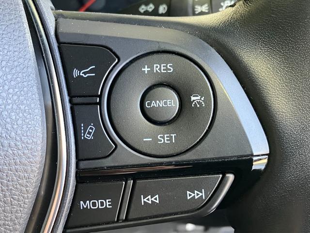 クラウンハイブリッド ＲＳアドバンス　サンルーフ・デジタルインナーミラー・黒本革シート・エアーシート・シートヒーター・パノラミックビューモニター・純正ＳＤナビ・Ｂｌｕｅｔｏｏｔｈオーディオ・フルセグ・純正エアロＦＲ・１５００Ｗ　ＡＣ・（10枚目）