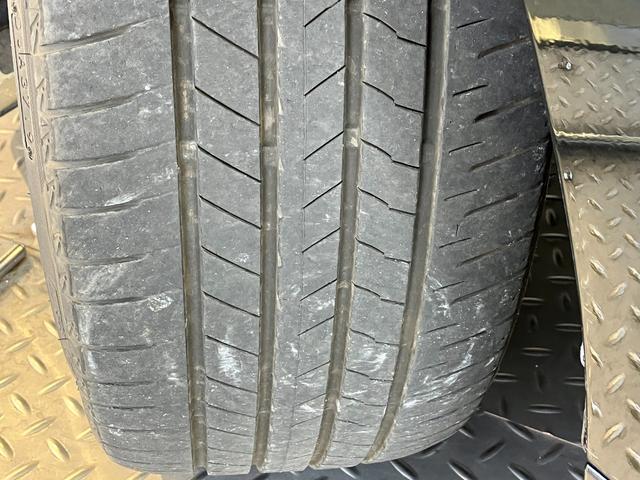 クラウンハイブリッド ＲＳアドバンス　サンルーフ・デジタルインナーミラー・黒本革シート・エアーシート・シートヒーター・パノラミックビューモニター・純正ＳＤナビ・Ｂｌｕｅｔｏｏｔｈオーディオ・フルセグ・純正エアロＦＲ・１５００Ｗ　ＡＣ・（21枚目）