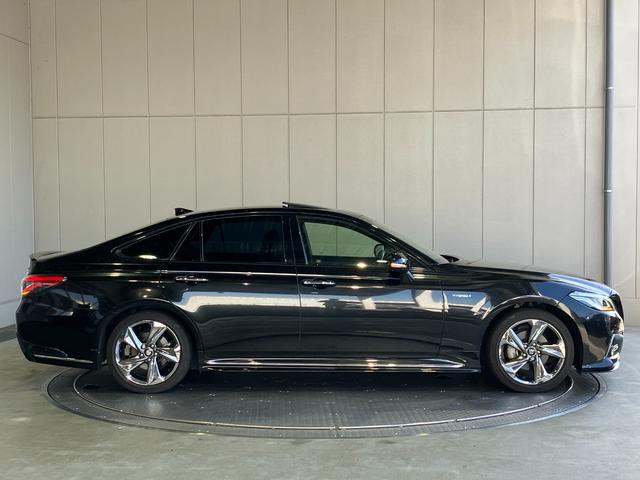 クラウンハイブリッド ＲＳアドバンス　サンルーフ・デジタルインナーミラー・黒本革シート・エアーシート・シートヒーター・パノラミックビューモニター・純正ＳＤナビ・Ｂｌｕｅｔｏｏｔｈオーディオ・フルセグ・純正エアロＦＲ・１５００Ｗ　ＡＣ・（34枚目）