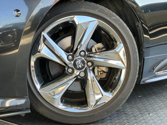 クラウンハイブリッド ＲＳアドバンス　サンルーフ・デジタルインナーミラー・黒本革シート・エアーシート・シートヒーター・パノラミックビューモニター・純正ＳＤナビ・Ｂｌｕｅｔｏｏｔｈオーディオ・フルセグ・純正エアロＦＲ・１５００Ｗ　ＡＣ・（42枚目）