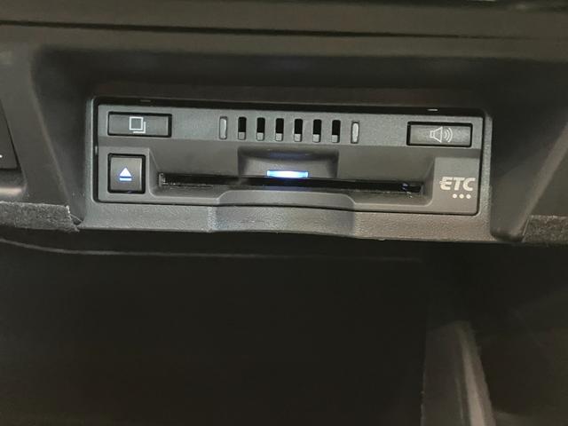 クラウンハイブリッド ＲＳアドバンス　サンルーフ・デジタルインナーミラー・黒本革シート・エアーシート・シートヒーター・パノラミックビューモニター・純正ＳＤナビ・Ｂｌｕｅｔｏｏｔｈオーディオ・フルセグ・純正エアロＦＲ・１５００Ｗ　ＡＣ・（68枚目）