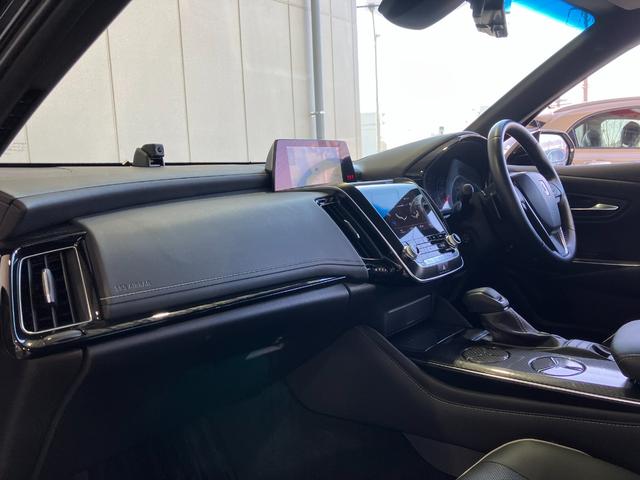 クラウンハイブリッド ＲＳアドバンス　サンルーフ・デジタルインナーミラー・黒本革シート・エアーシート・シートヒーター・パノラミックビューモニター・純正ＳＤナビ・Ｂｌｕｅｔｏｏｔｈオーディオ・フルセグ・純正エアロＦＲ・１５００Ｗ　ＡＣ・（77枚目）