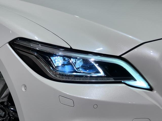 クラウンハイブリッド ＲＳアドバンス　サンルーフ・黒本革シート・エアーシート・シートヒーター・デジタルインナーミラー・パノラミックビューモニター・純正ＳＤナビ・Ｂｌｕｅｔｏｏｔｈオーディオ・フルセグ・パーキングアシスト・Ｂｌｕ－ｒａｙ再生（37枚目）