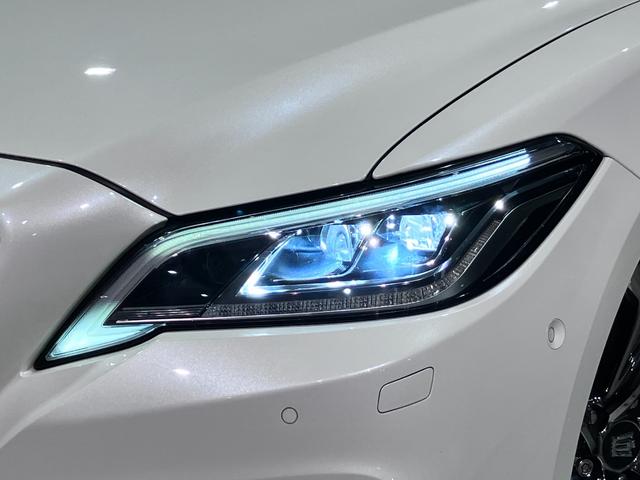 クラウンハイブリッド ＲＳアドバンス　サンルーフ・黒本革シート・エアーシート・シートヒーター・デジタルインナーミラー・パノラミックビューモニター・純正ＳＤナビ・Ｂｌｕｅｔｏｏｔｈオーディオ・フルセグ・パーキングアシスト・Ｂｌｕ－ｒａｙ再生（38枚目）