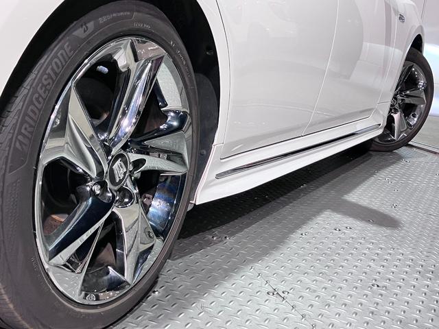 クラウンハイブリッド ＲＳアドバンス　サンルーフ・黒本革シート・エアーシート・シートヒーター・デジタルインナーミラー・パノラミックビューモニター・純正ＳＤナビ・Ｂｌｕｅｔｏｏｔｈオーディオ・フルセグ・パーキングアシスト・Ｂｌｕ－ｒａｙ再生（41枚目）