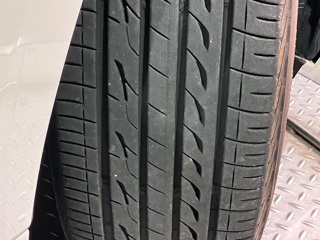 クラウンハイブリッド ＲＳアドバンス　サンルーフ・黒本革シート・エアーシート・シートヒーター・デジタルインナーミラー・パノラミックビューモニター・純正ＳＤナビ・Ｂｌｕｅｔｏｏｔｈオーディオ・フルセグ・パーキングアシスト・Ｂｌｕ－ｒａｙ再生（47枚目）